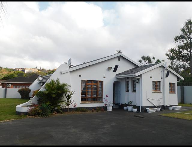 3 BEDROOM HOUSE FOR SALE IN ISIPINGO BEACH